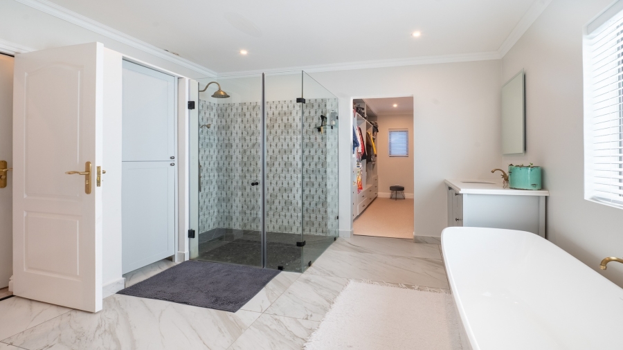 To Let 4 Bedroom Property for Rent in Green Pastures Western Cape